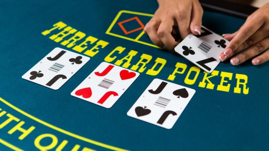 Poker de 3 cartas online gratis combinaciones